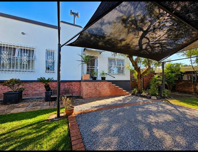 2 BEDROOM PROPERTY TO RENT IN CONSTANTIA PARK